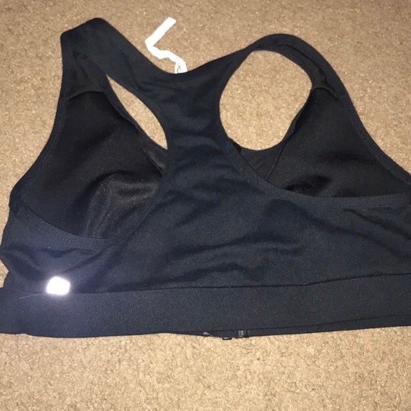 Fabletics black zip up sports bra - Picture 2 of 5